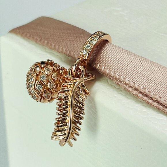 New Pandora Sparkling Pine Cone Dangle Charm Rose Gold-Plated - Picture 1 of 5